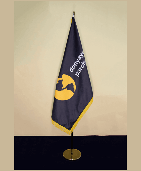 پرچم تشریفات مخمل چاپ اختصاصی با پایه تخت استیل تمام طلایی